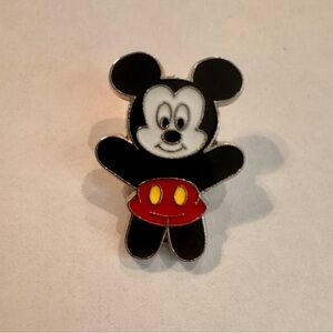 Disney Pin - 2009 Mickey Mouse Character Pop Art